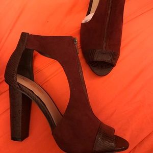 LS Brown Zip Front Cut Out Heel